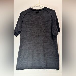 Zella Men’s Gray Seamless Performance Workout Shirt L Athletic Gym Training Tee